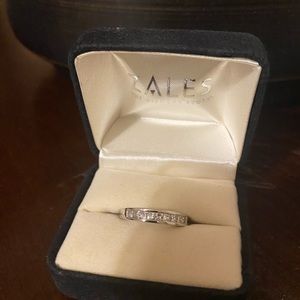 Zales 14K White Gold Diamond Wedding Band for Women. New! Never Worn!